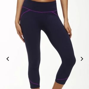 Fabletics Cropped Leggings